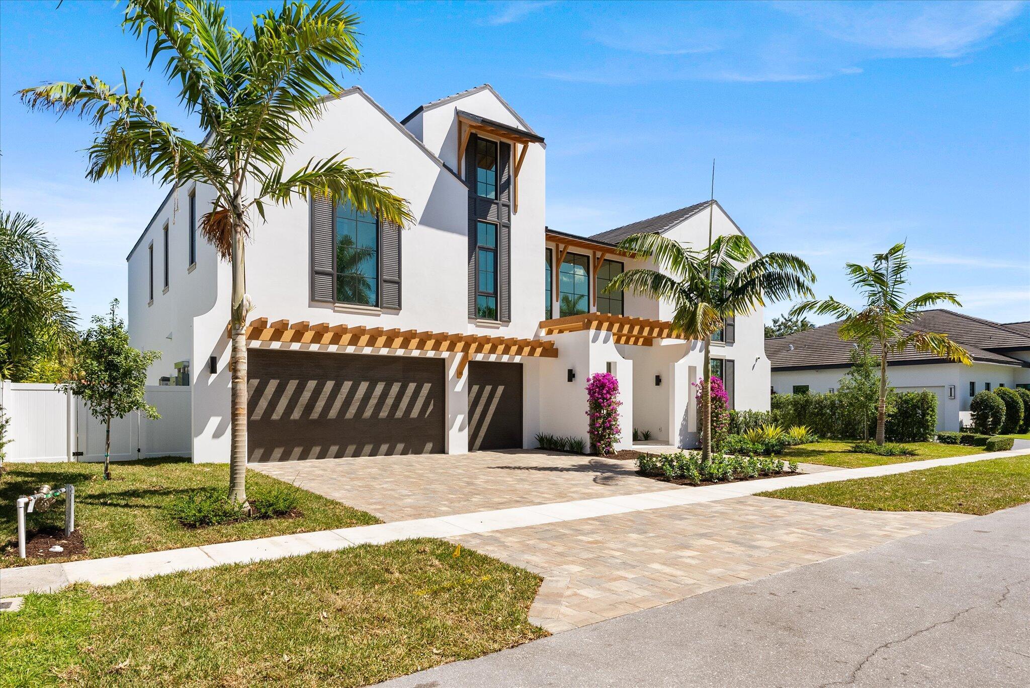 880 NE 3rd Ave Boca Raton, FL 33432