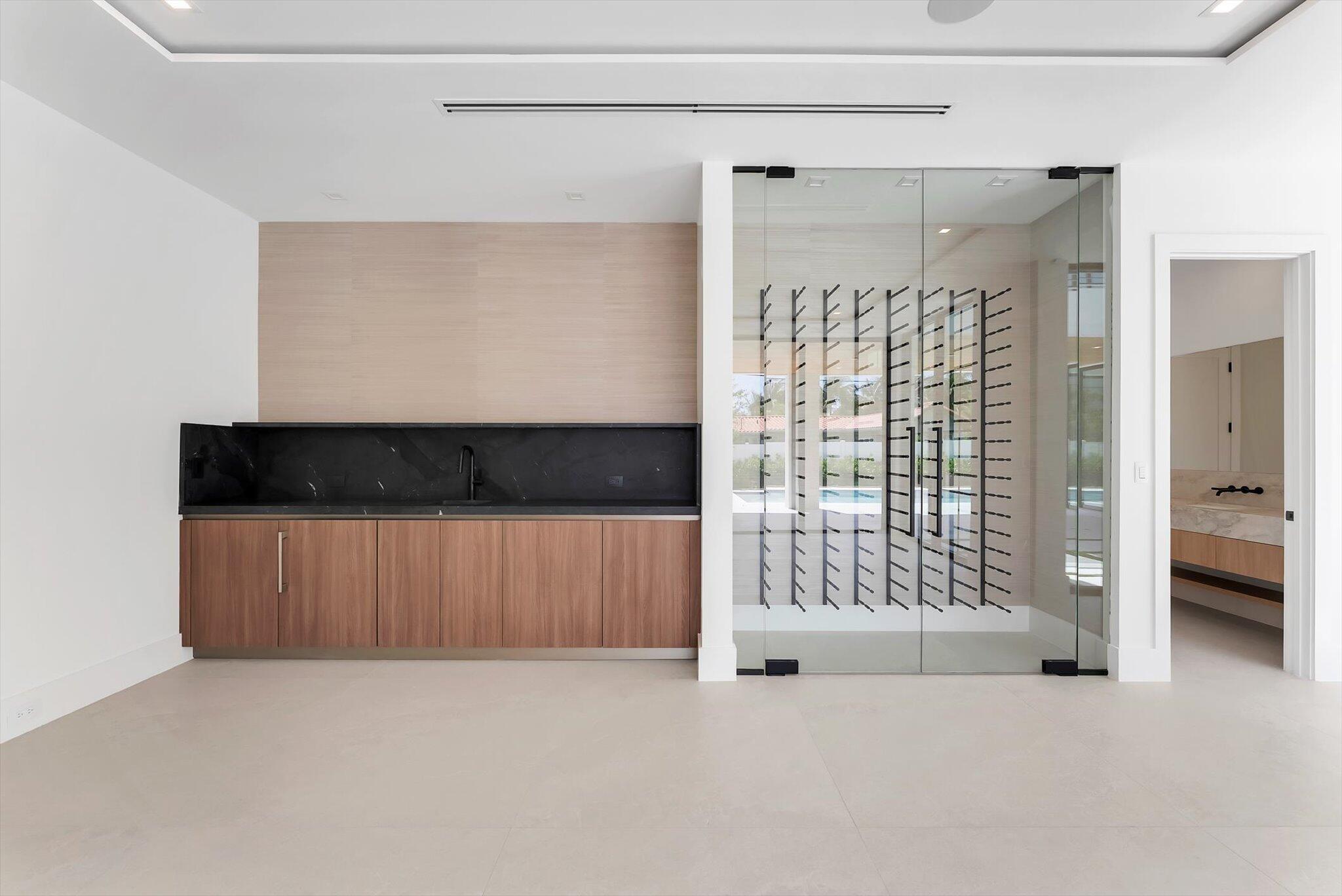 880 NE 3rd Ave Boca Raton, FL 33432