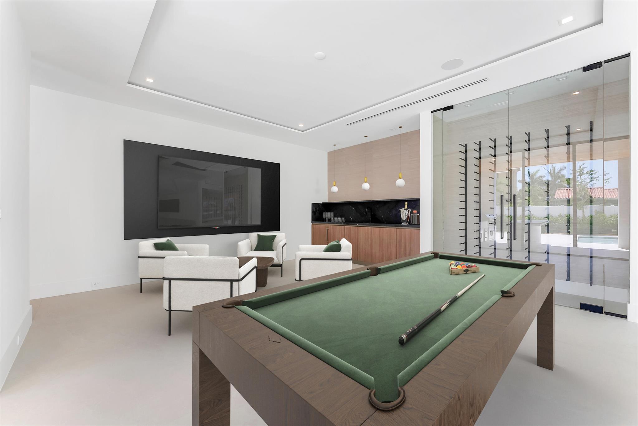 880 NE 3rd Ave Boca Raton, FL 33432