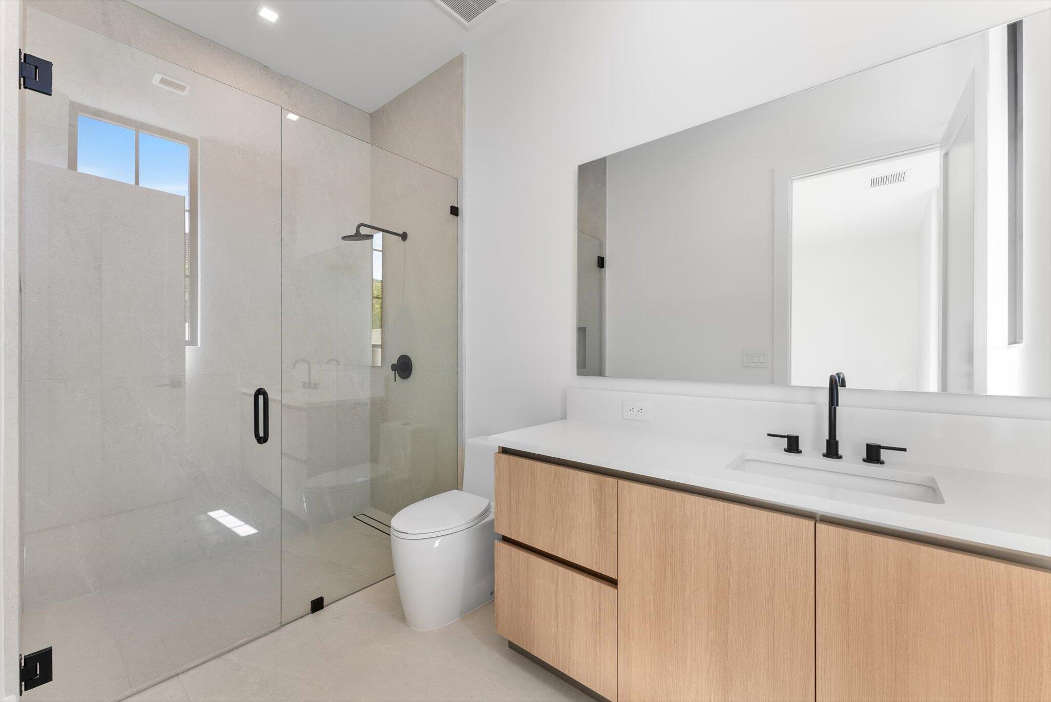 880 NE 3rd Ave Boca Raton, FL 33432