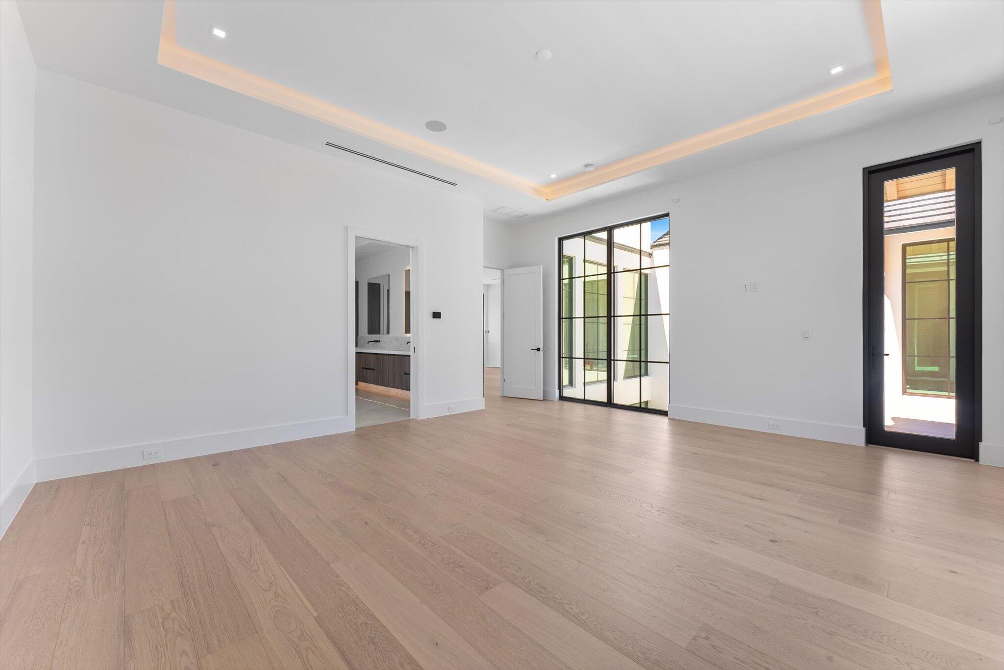 880 NE 3rd Ave Boca Raton, FL 33432