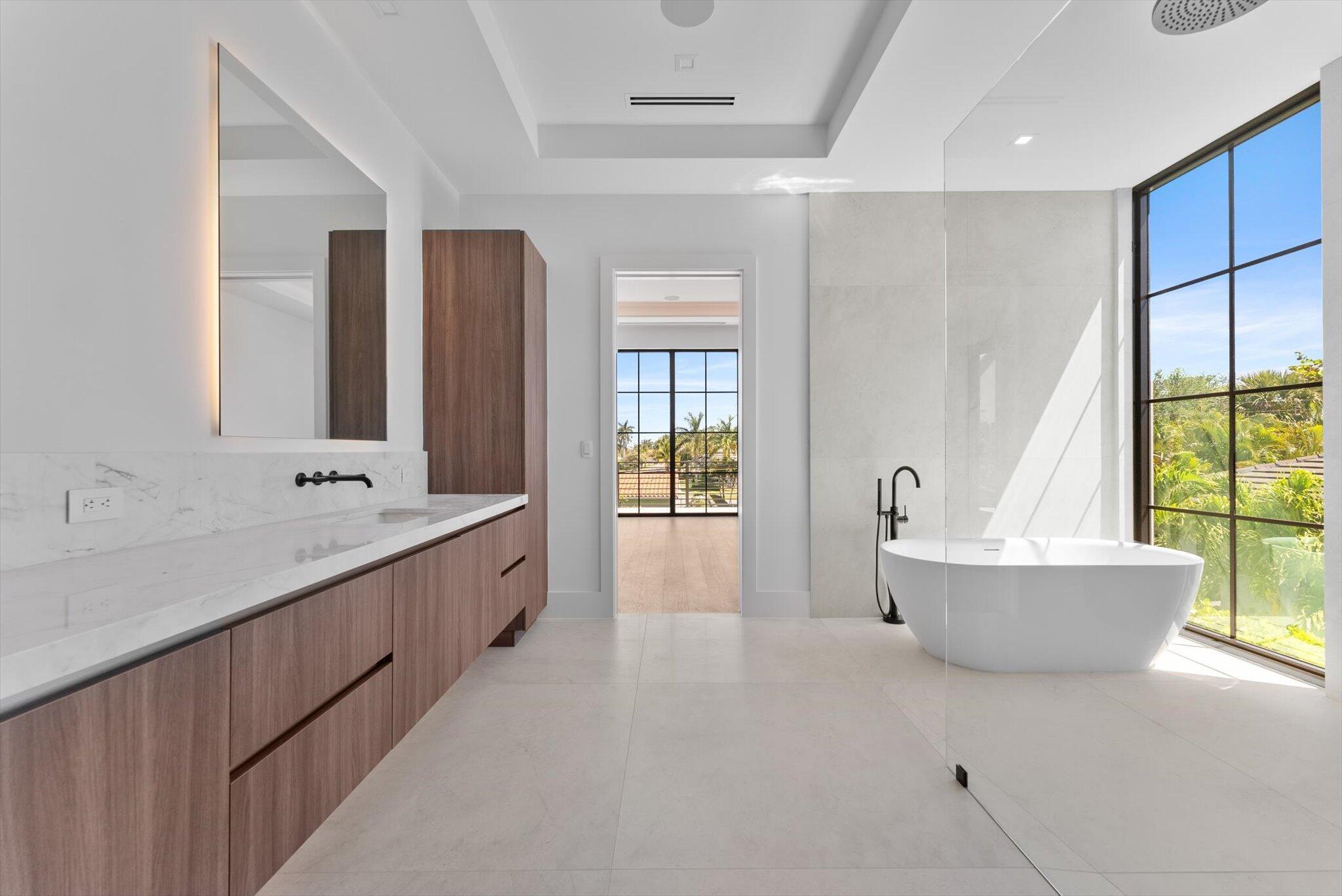 880 NE 3rd Ave Boca Raton, FL 33432