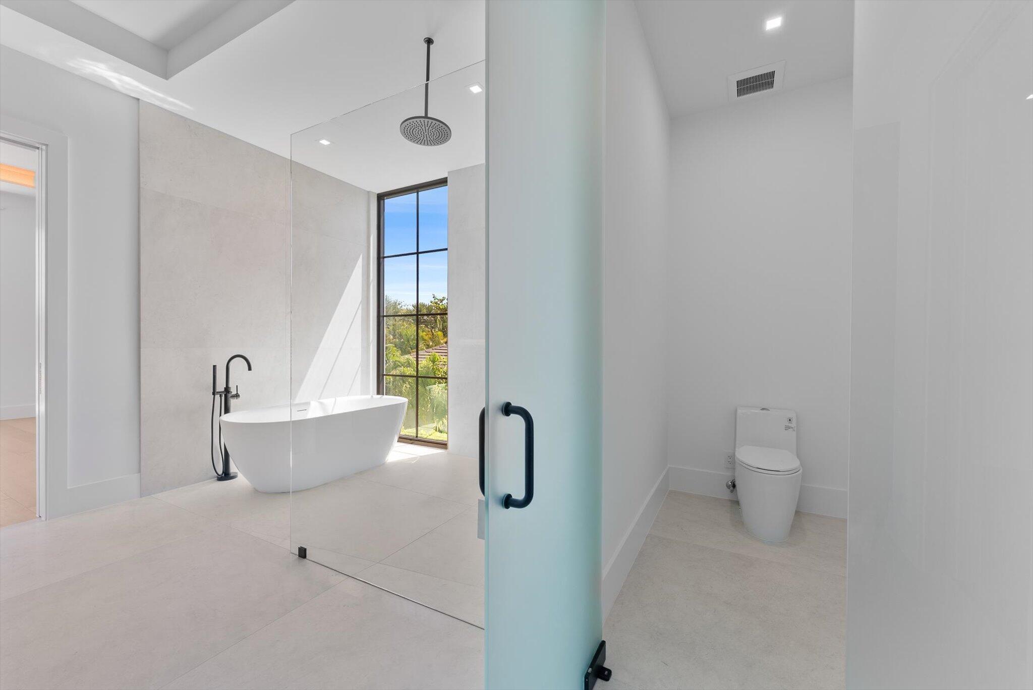 880 NE 3rd Ave Boca Raton, FL 33432