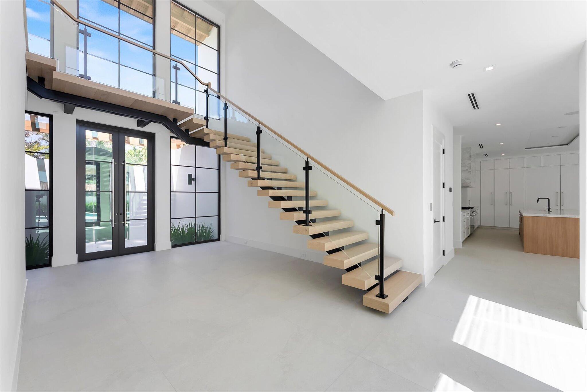 880 NE 3rd Ave Boca Raton, FL 33432