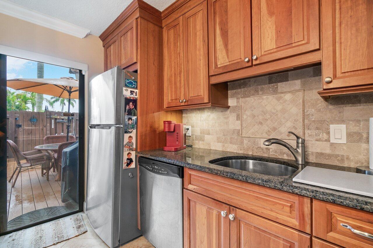 825 Center St #13b Jupiter, FL 33458