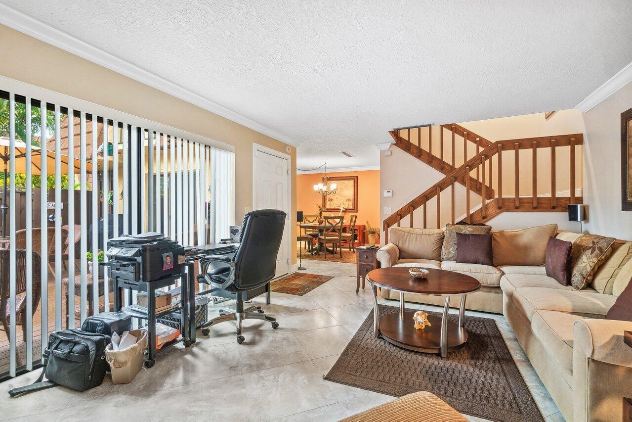 825 Center St #13b Jupiter, FL 33458