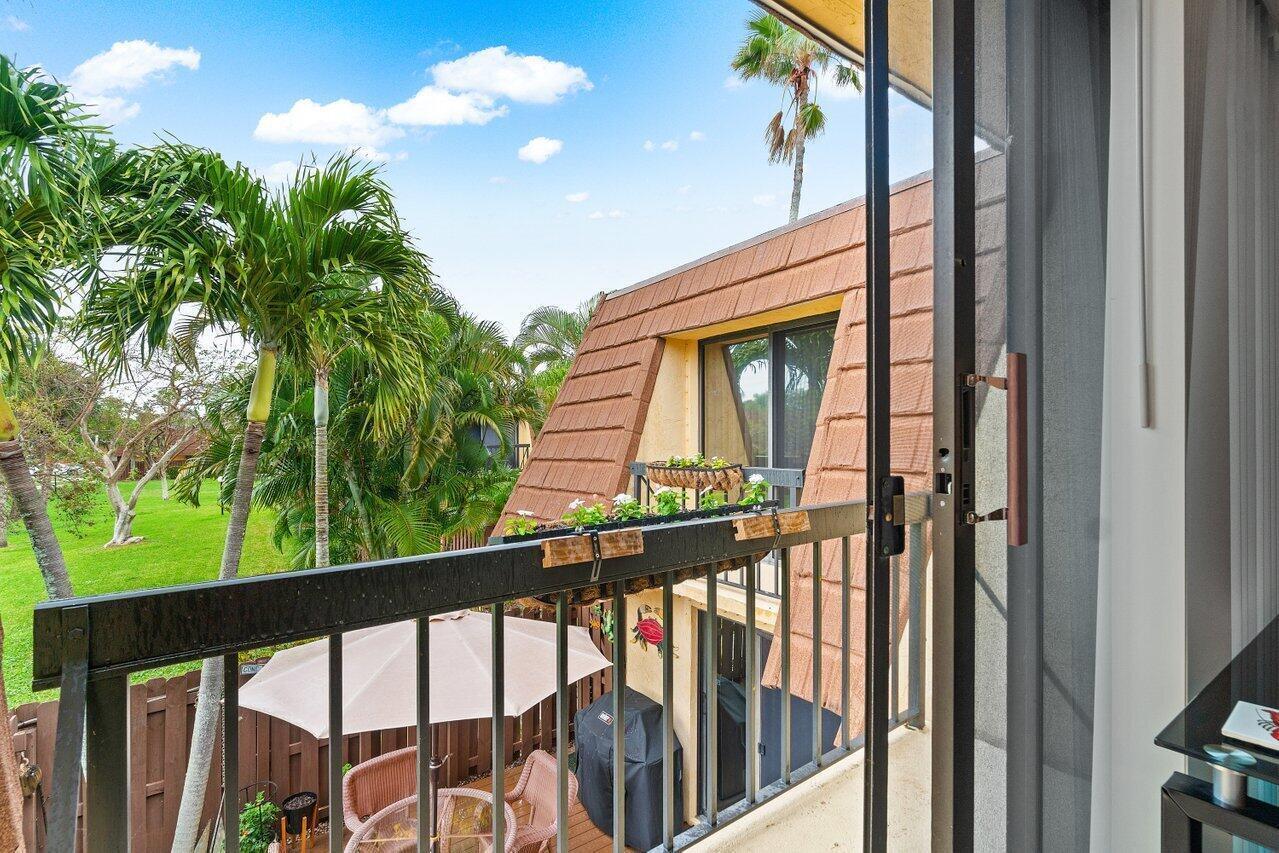 825 Center St #13b Jupiter, FL 33458