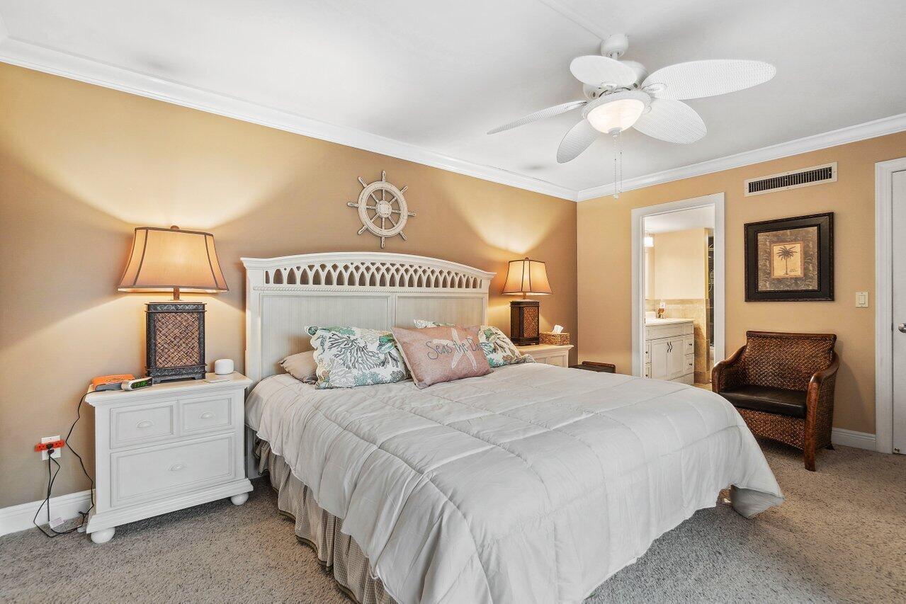 825 Center St #13b Jupiter, FL 33458