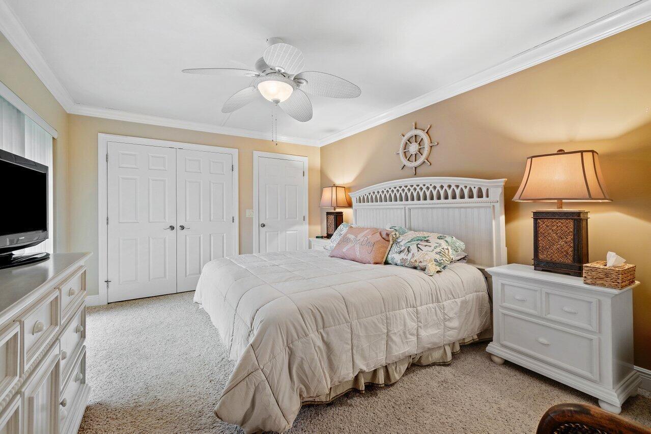 825 Center St #13b Jupiter, FL 33458