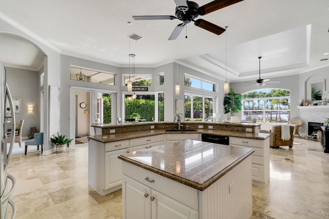 19560 Gulfstream Dr Jupiter, FL 33469