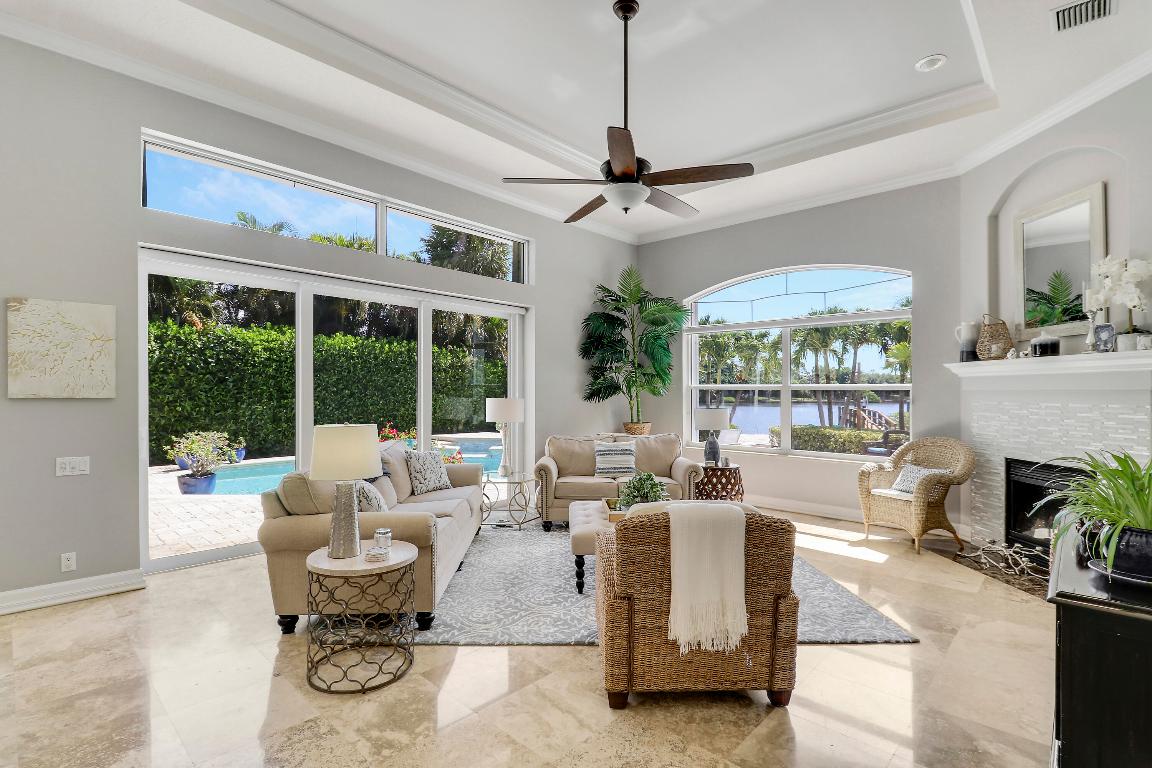 19560 Gulfstream Dr Jupiter, FL 33469