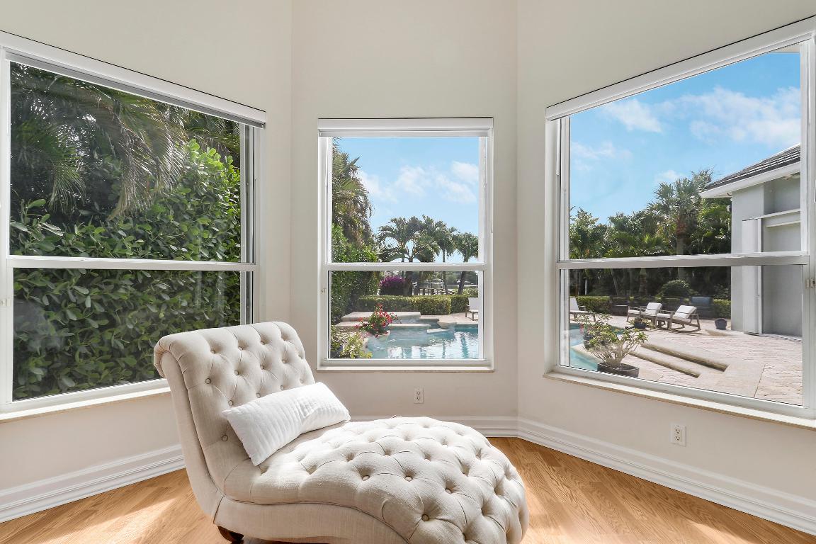 19560 Gulfstream Dr Jupiter, FL 33469