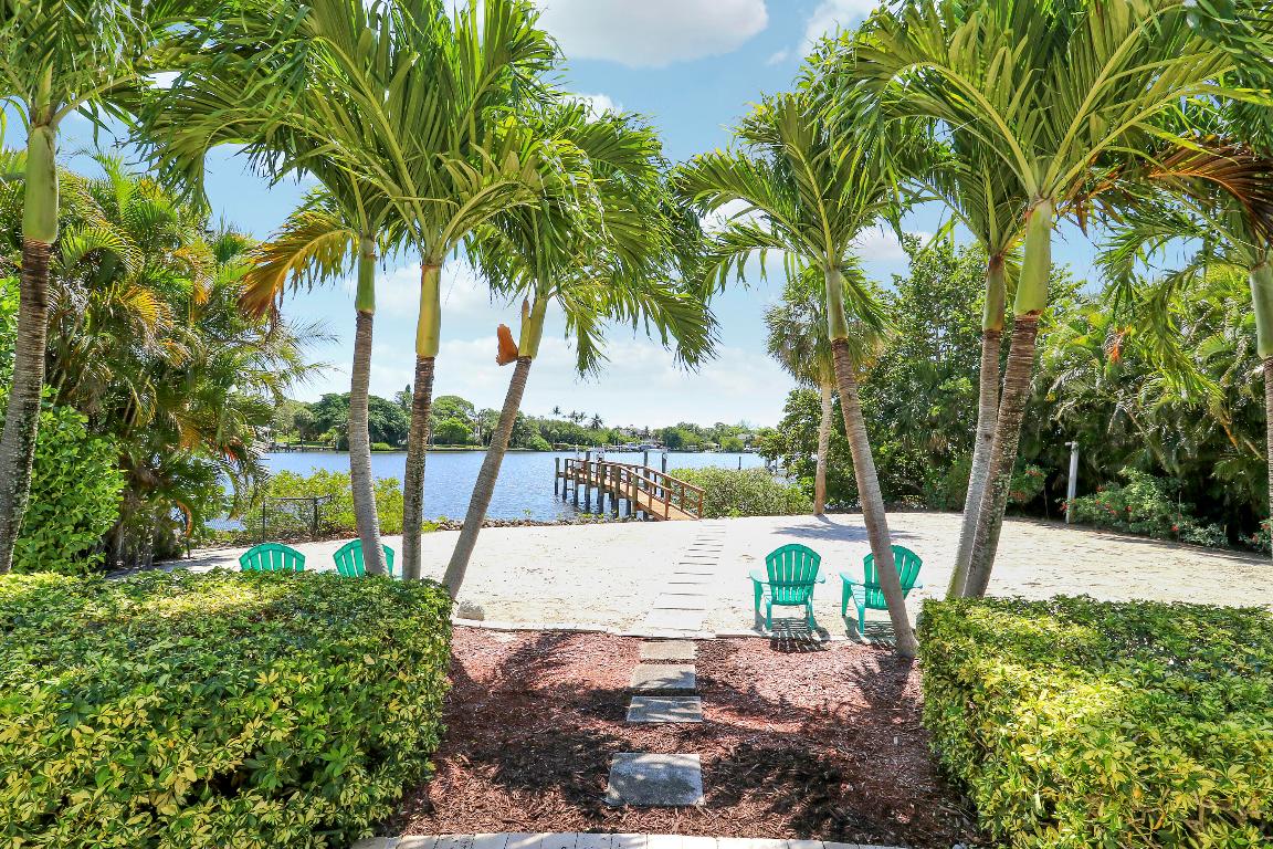 19560 Gulfstream Dr Jupiter, FL 33469