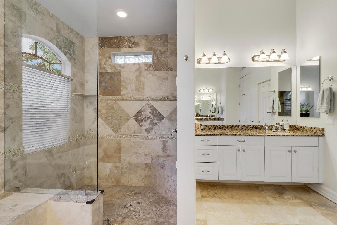 19560 Gulfstream Dr Jupiter, FL 33469