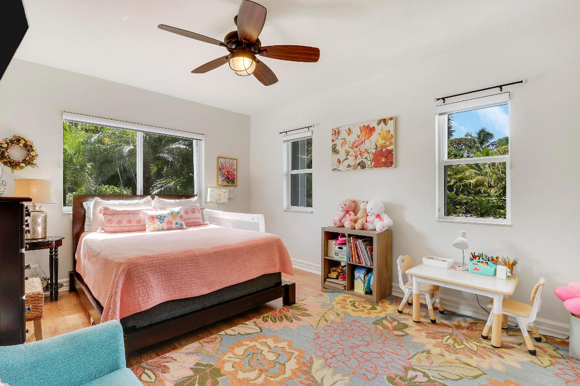 19560 Gulfstream Dr Jupiter, FL 33469