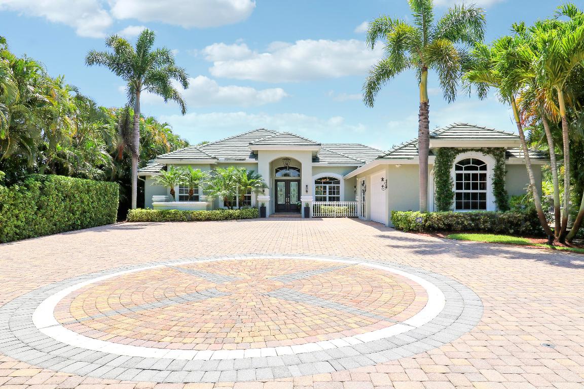 19560 Gulfstream Dr Jupiter, FL 33469