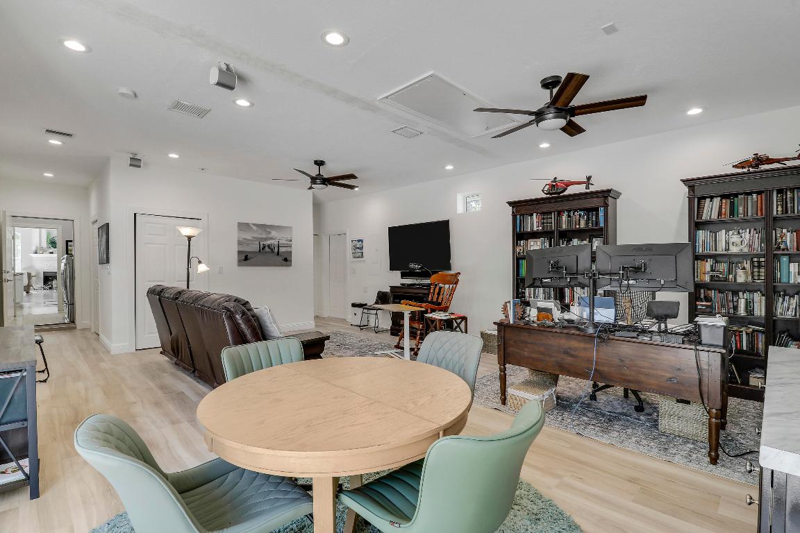 19560 Gulfstream Dr Jupiter, FL 33469