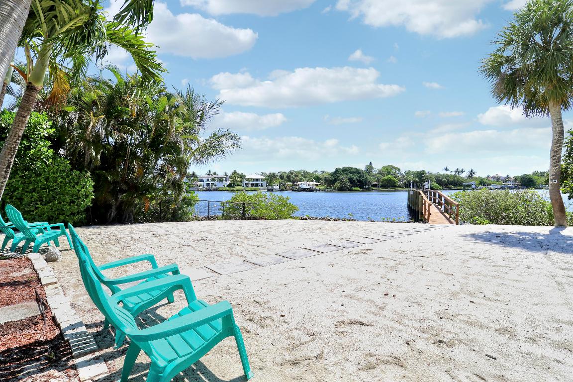 19560 Gulfstream Dr Jupiter, FL 33469