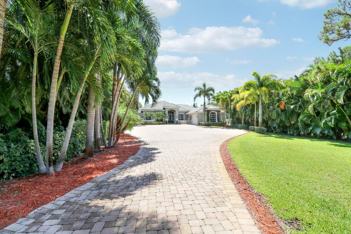 19560 Gulfstream Dr Jupiter, FL 33469