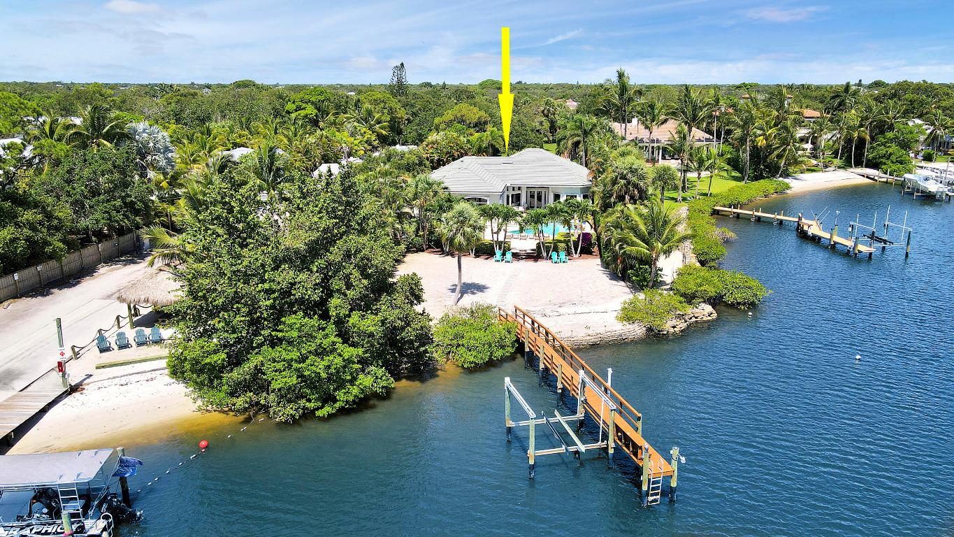 19560 Gulfstream Dr Jupiter, FL 33469