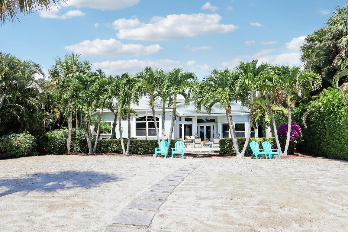 19560 Gulfstream Dr Jupiter, FL 33469