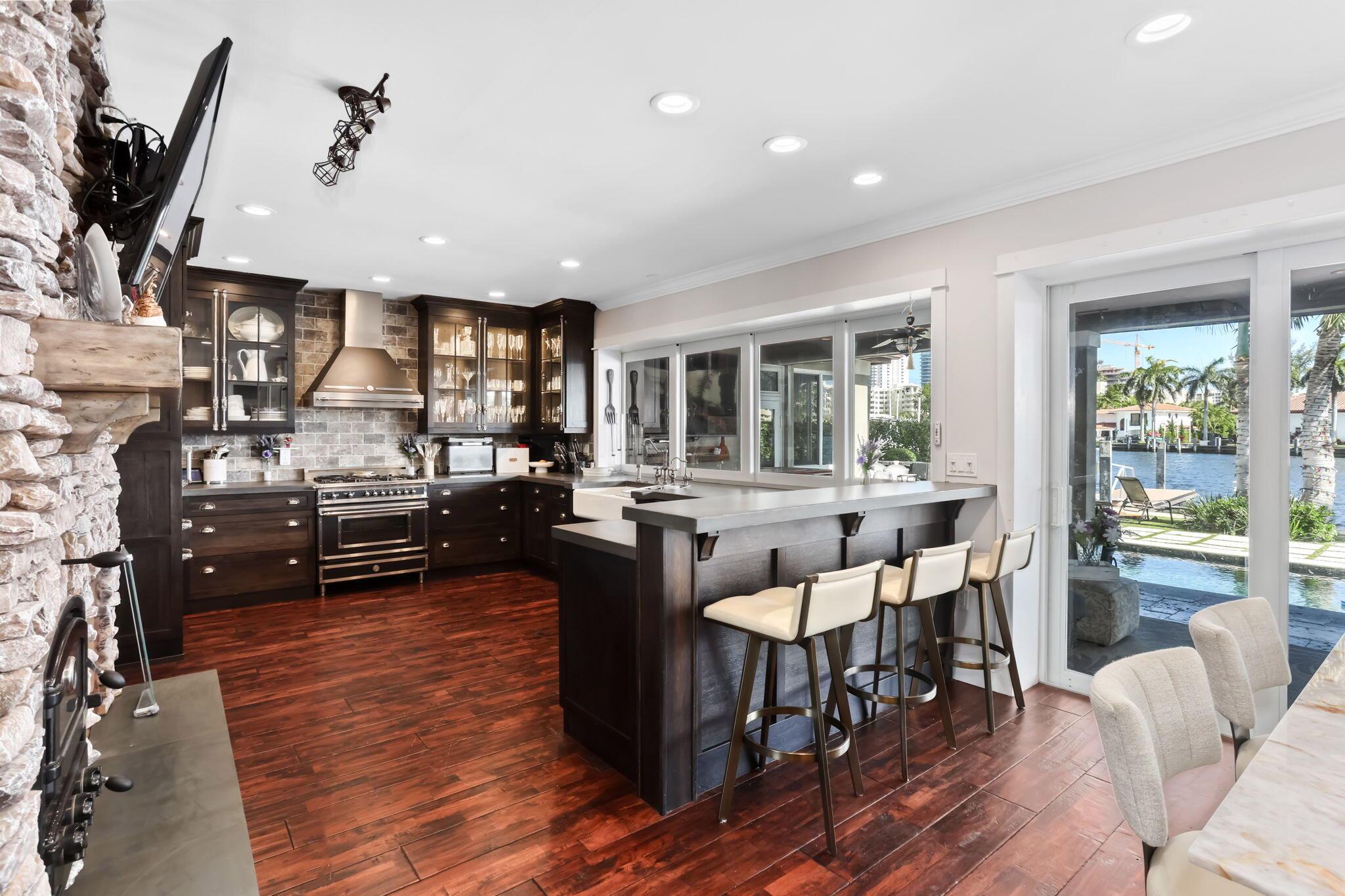 3102 SE 12th St Pompano Beach, FL 33062