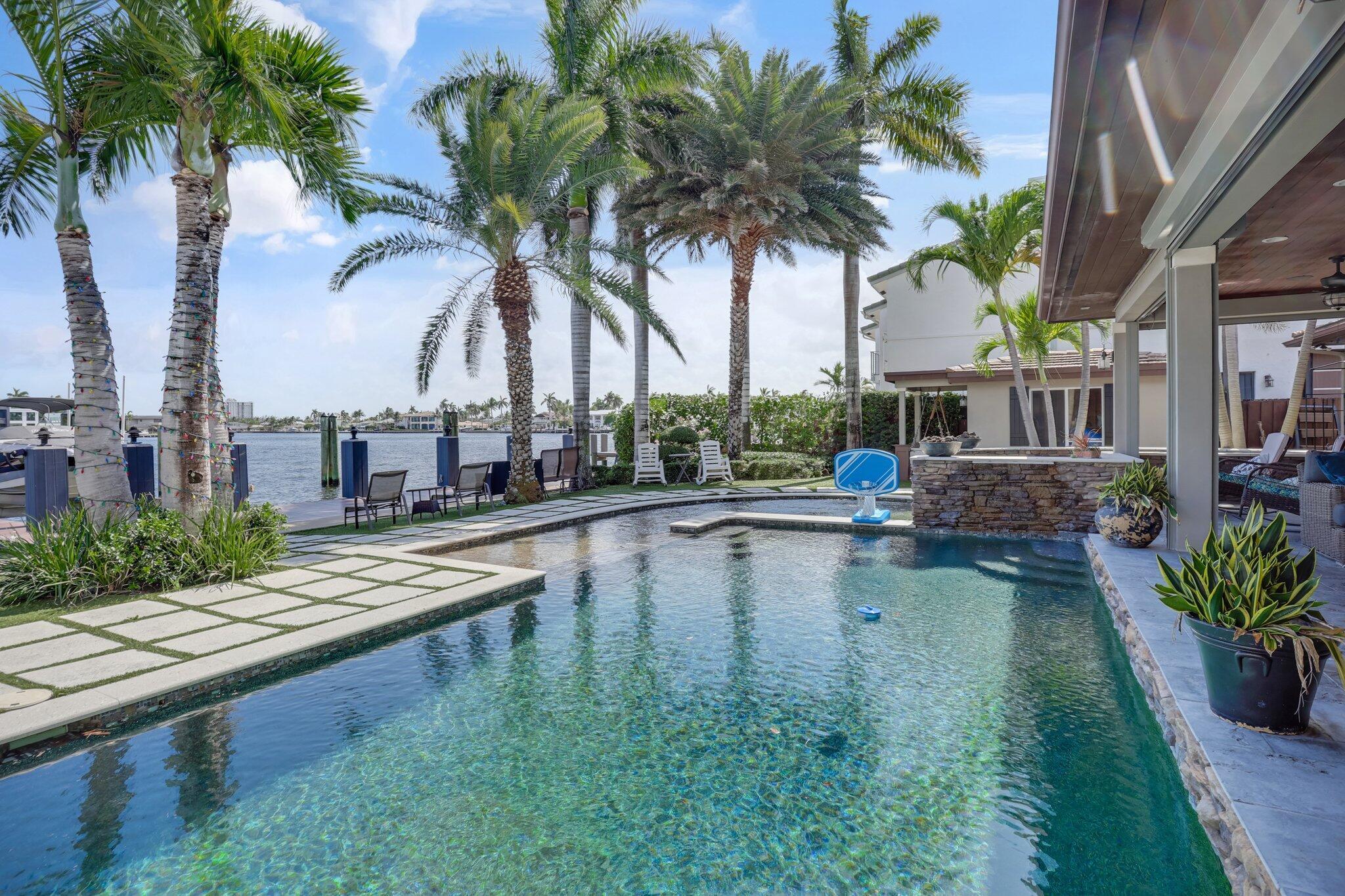 3102 SE 12th St Pompano Beach, FL 33062