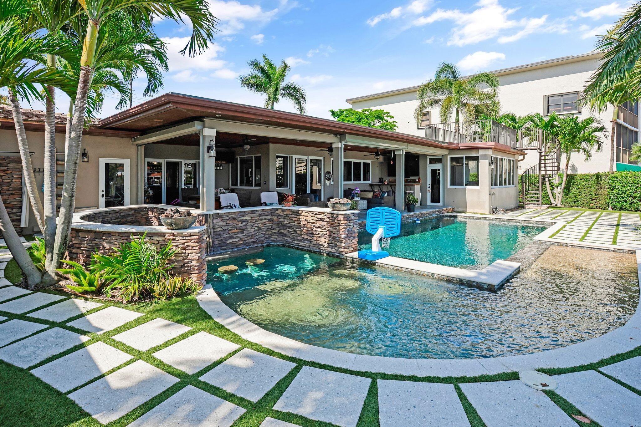 3102 SE 12th St Pompano Beach, FL 33062