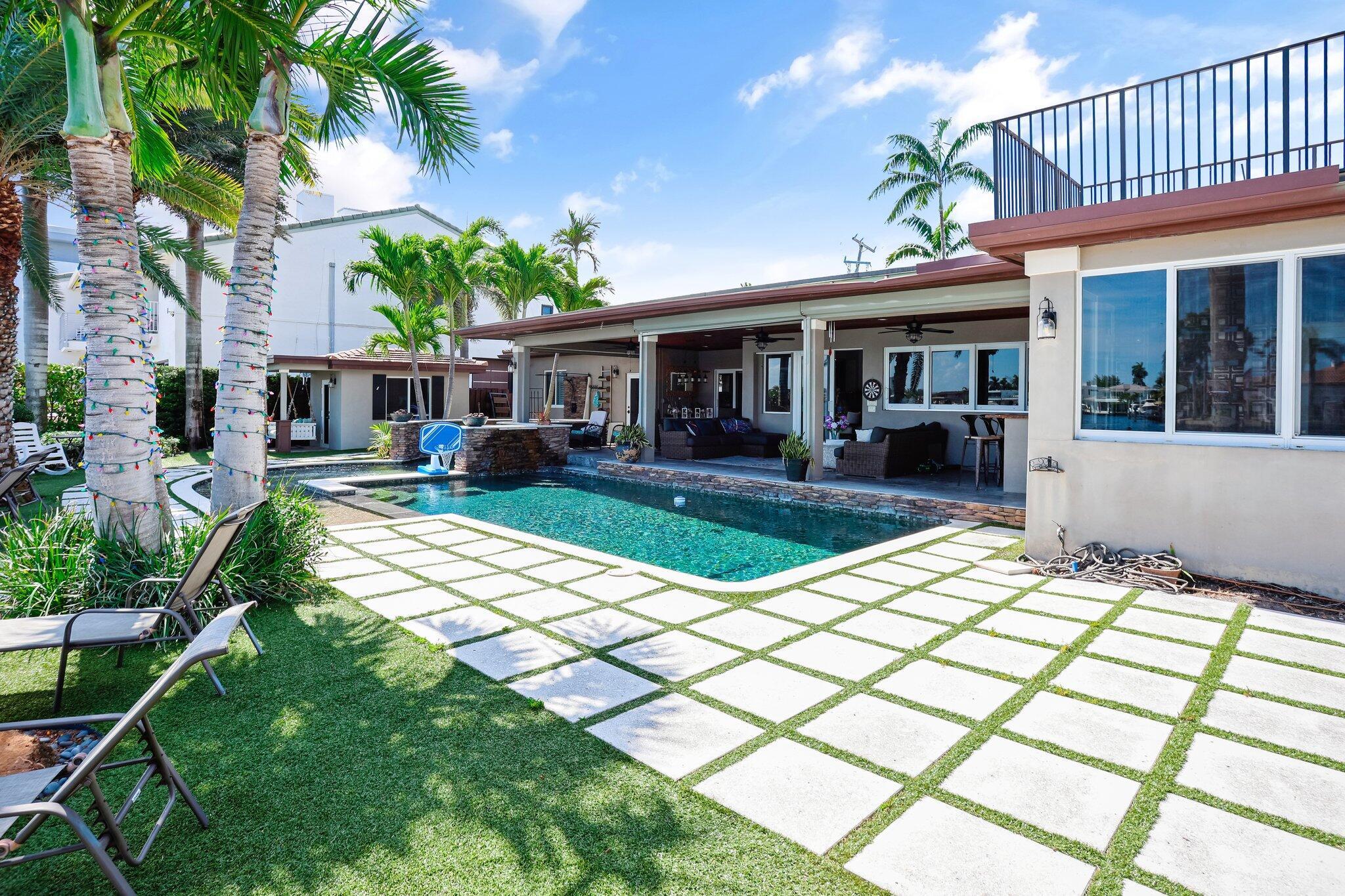 3102 SE 12th St Pompano Beach, FL 33062