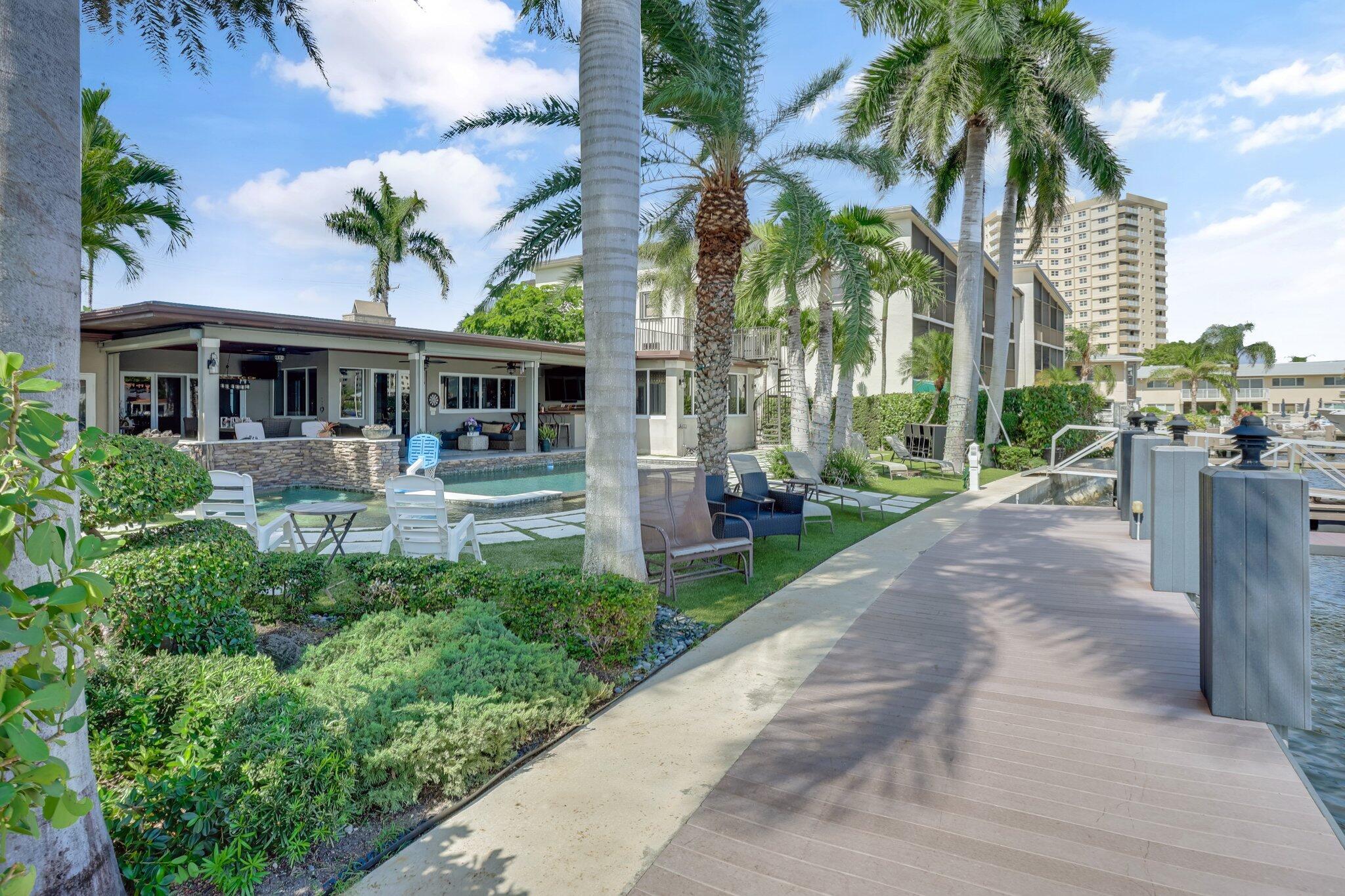 3102 SE 12th St Pompano Beach, FL 33062