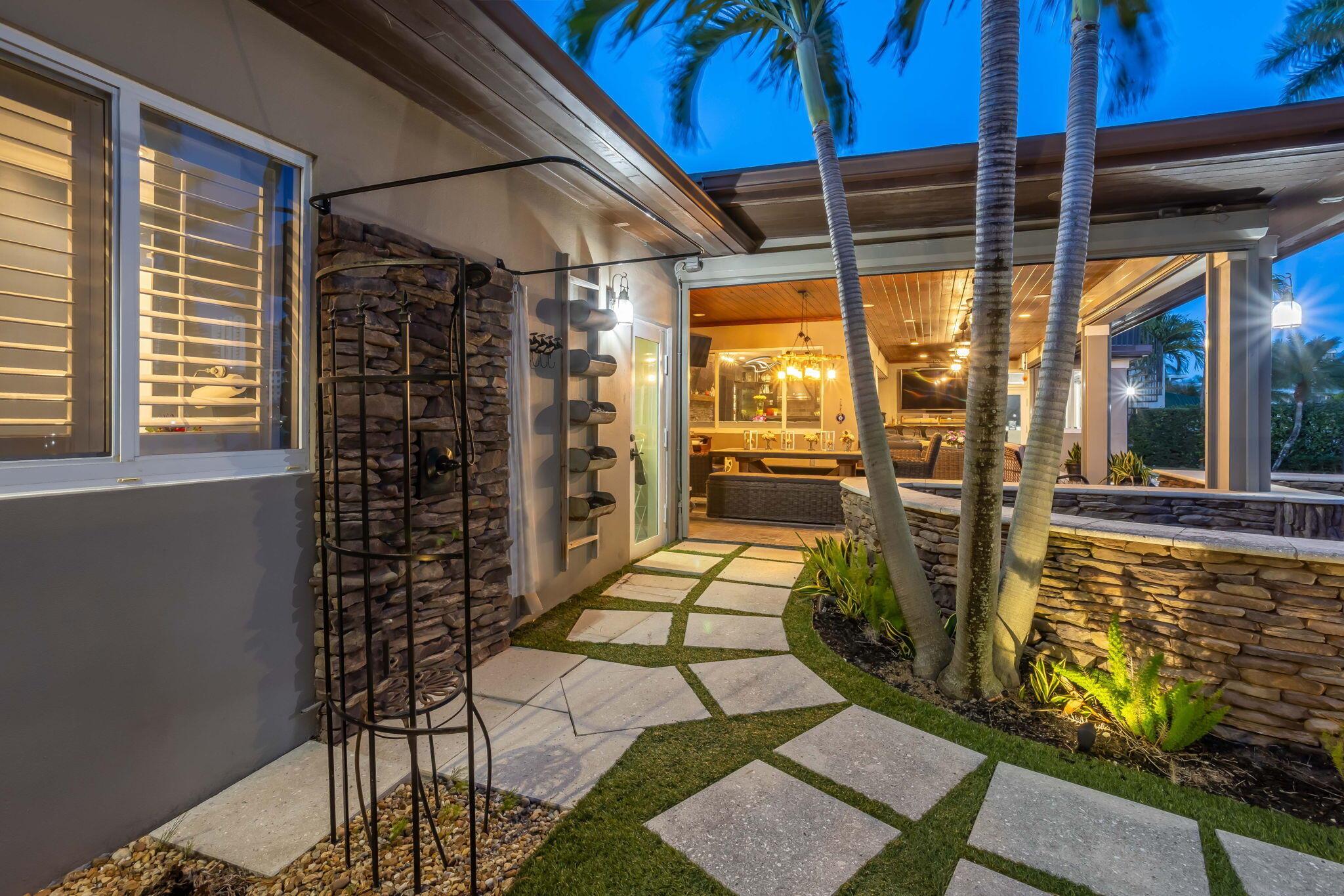 3102 SE 12th St Pompano Beach, FL 33062