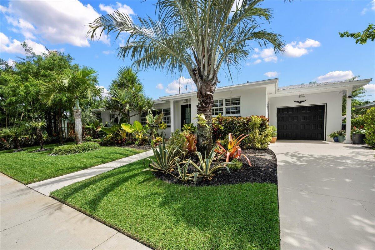 213 Vanderbilt Dr