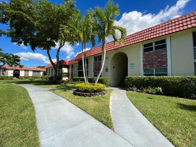 22795 SW 66th Ave #101