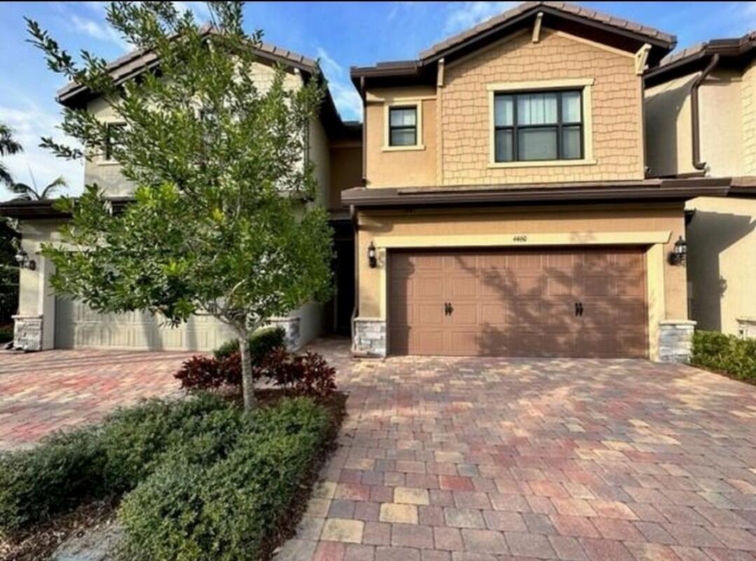 4460 San Fratello Cir