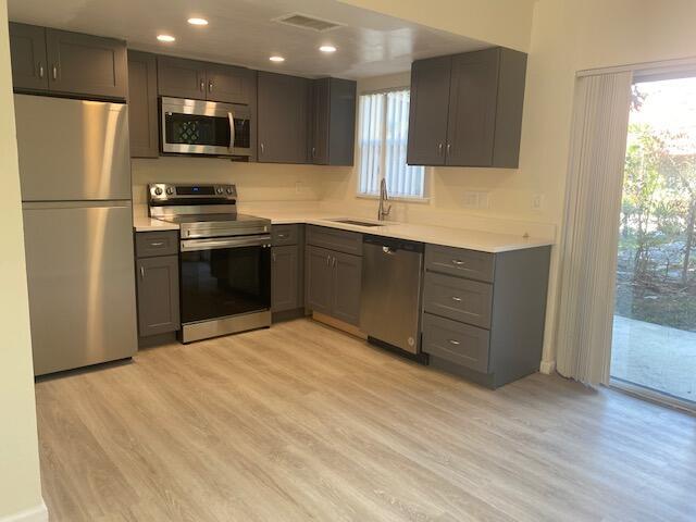 2632 NW 52nd Ave #11b