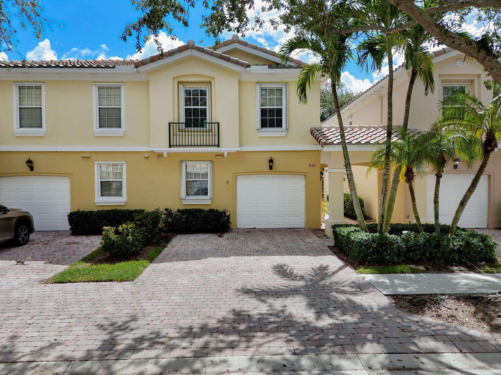 452 Capistrano Dr