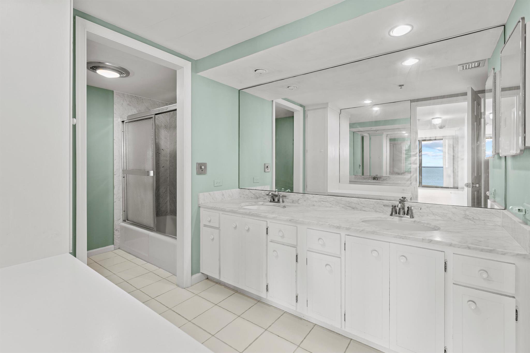 100 Beach 801st Rd #801 Tequesta, FL 33469