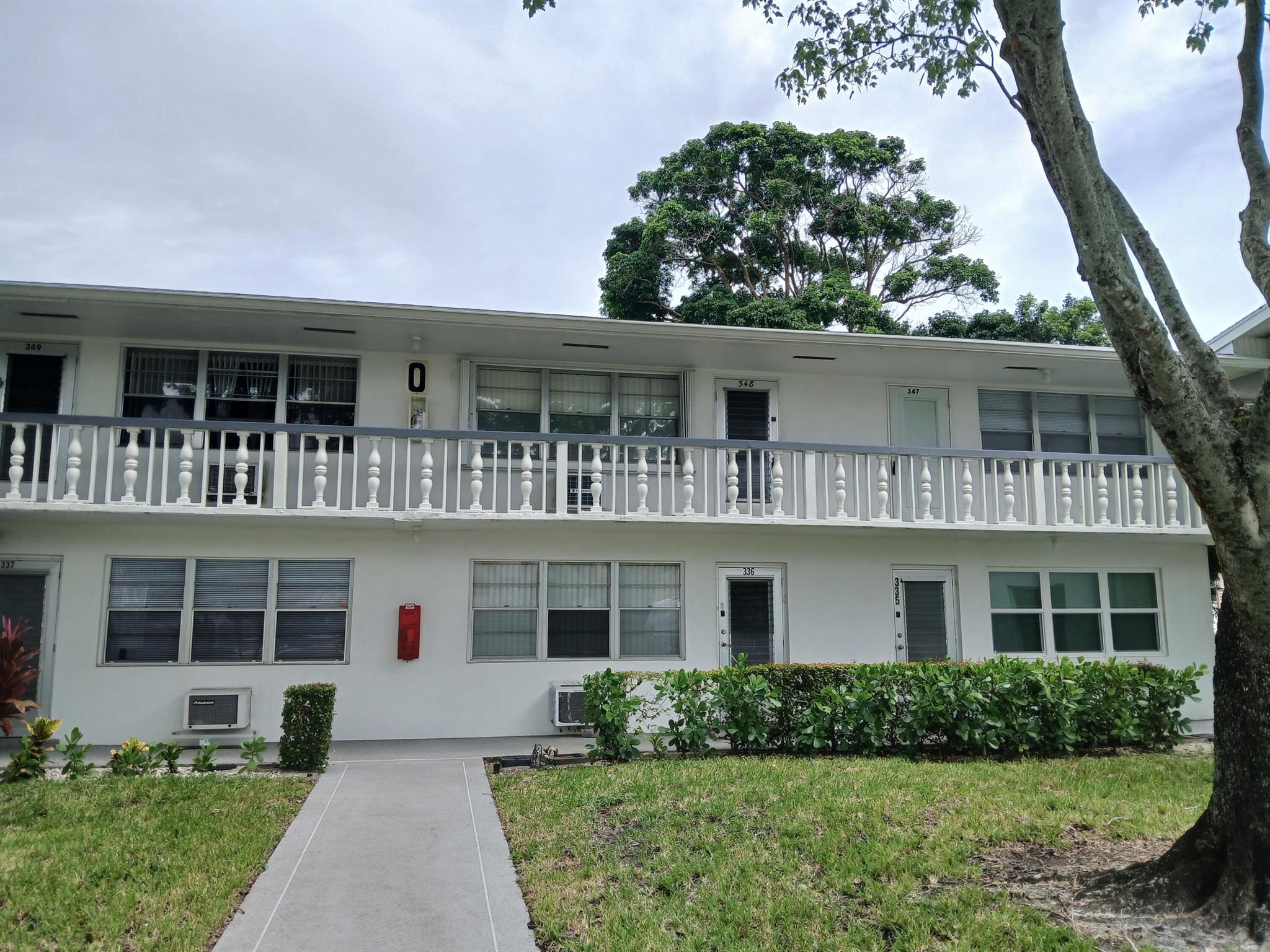 348 Windsor O