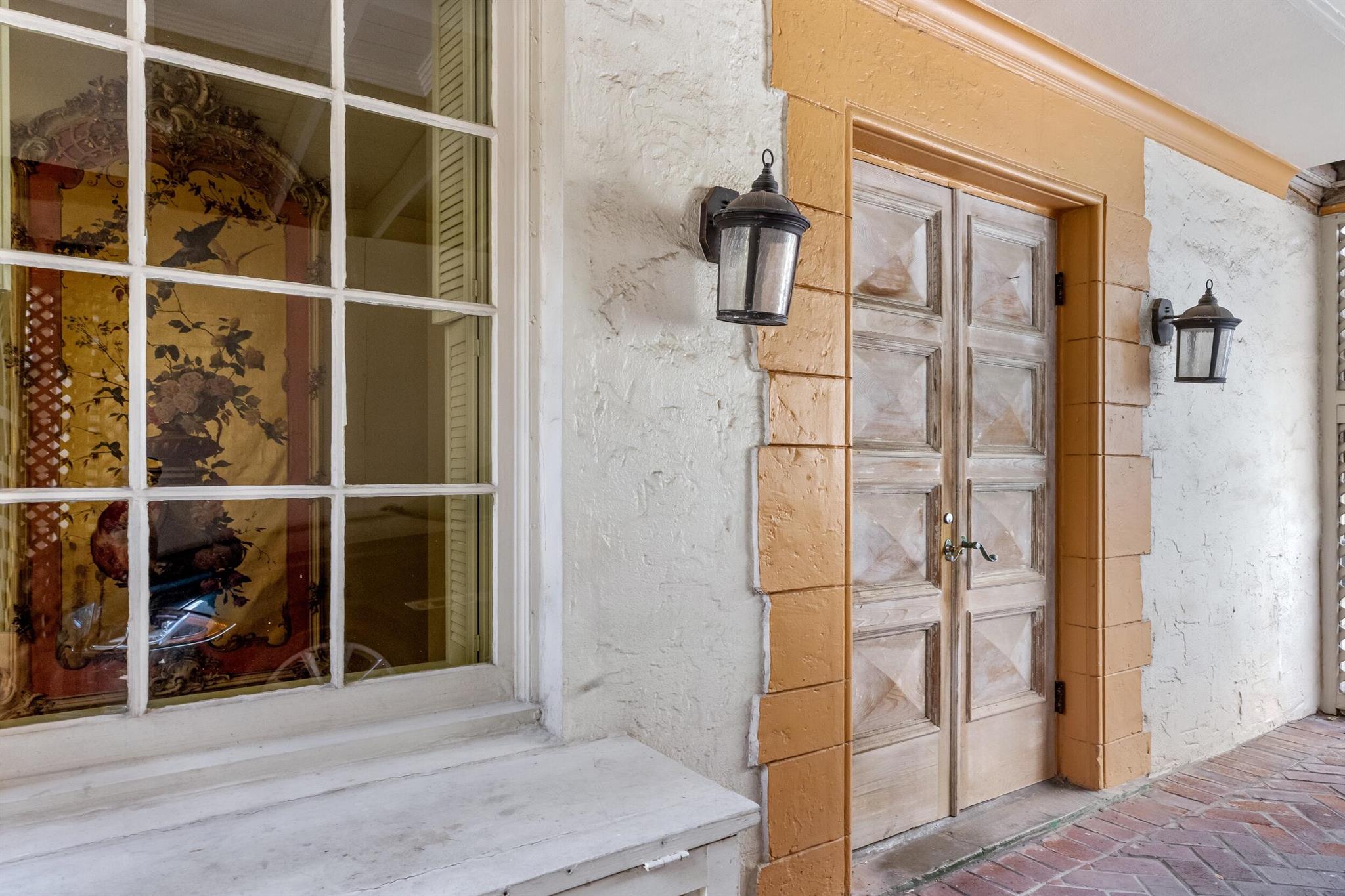 9 Via Parigi Palm Beach, FL 33480