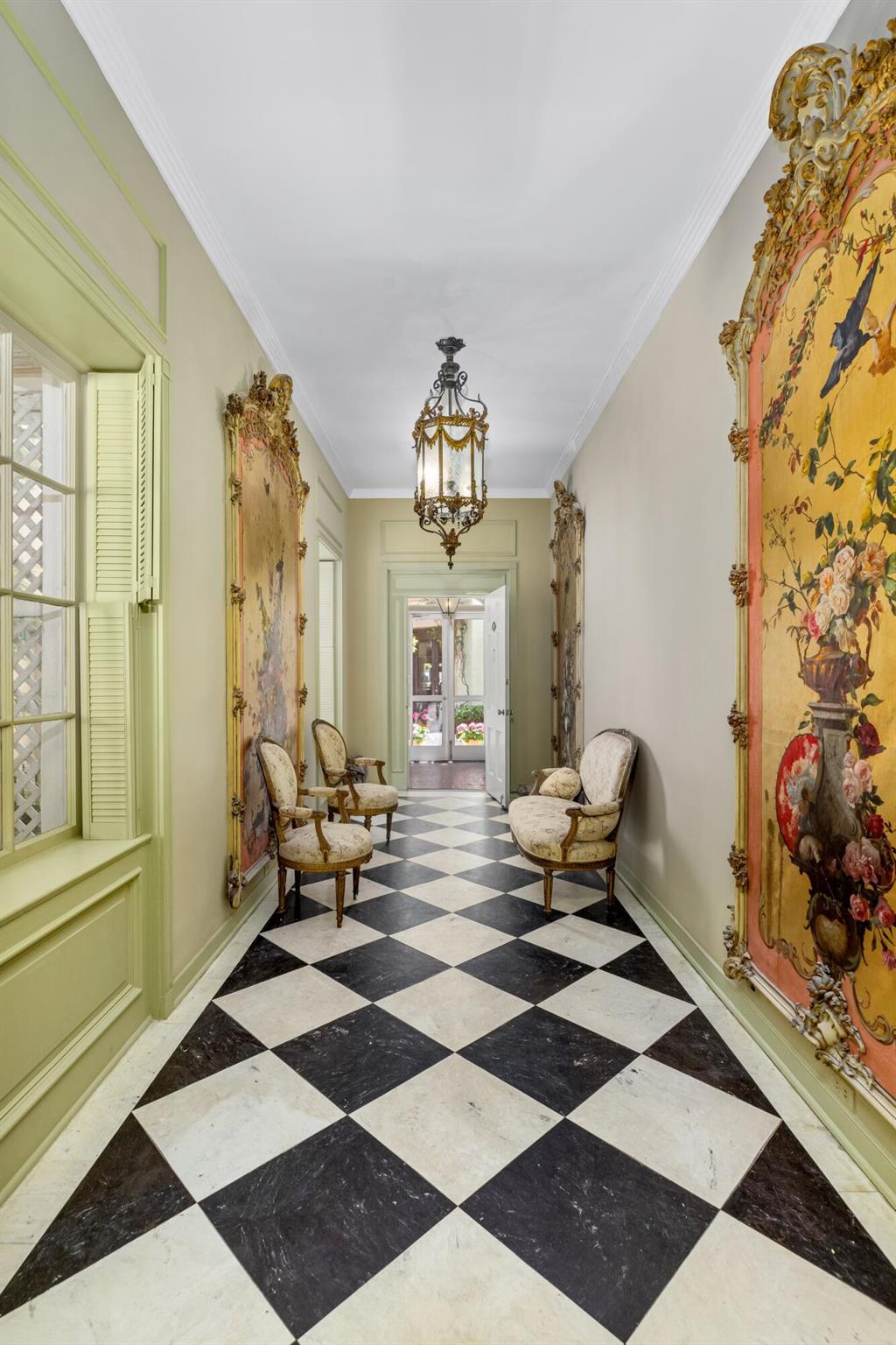 9 Via Parigi Palm Beach, FL 33480