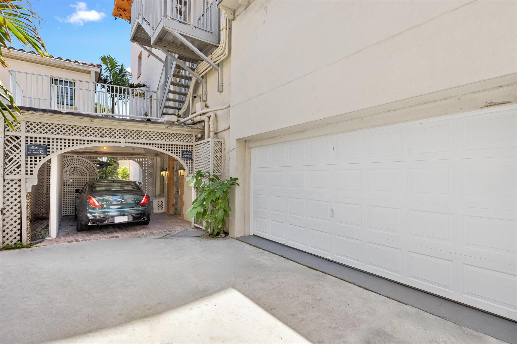 9 Via Parigi Palm Beach, FL 33480