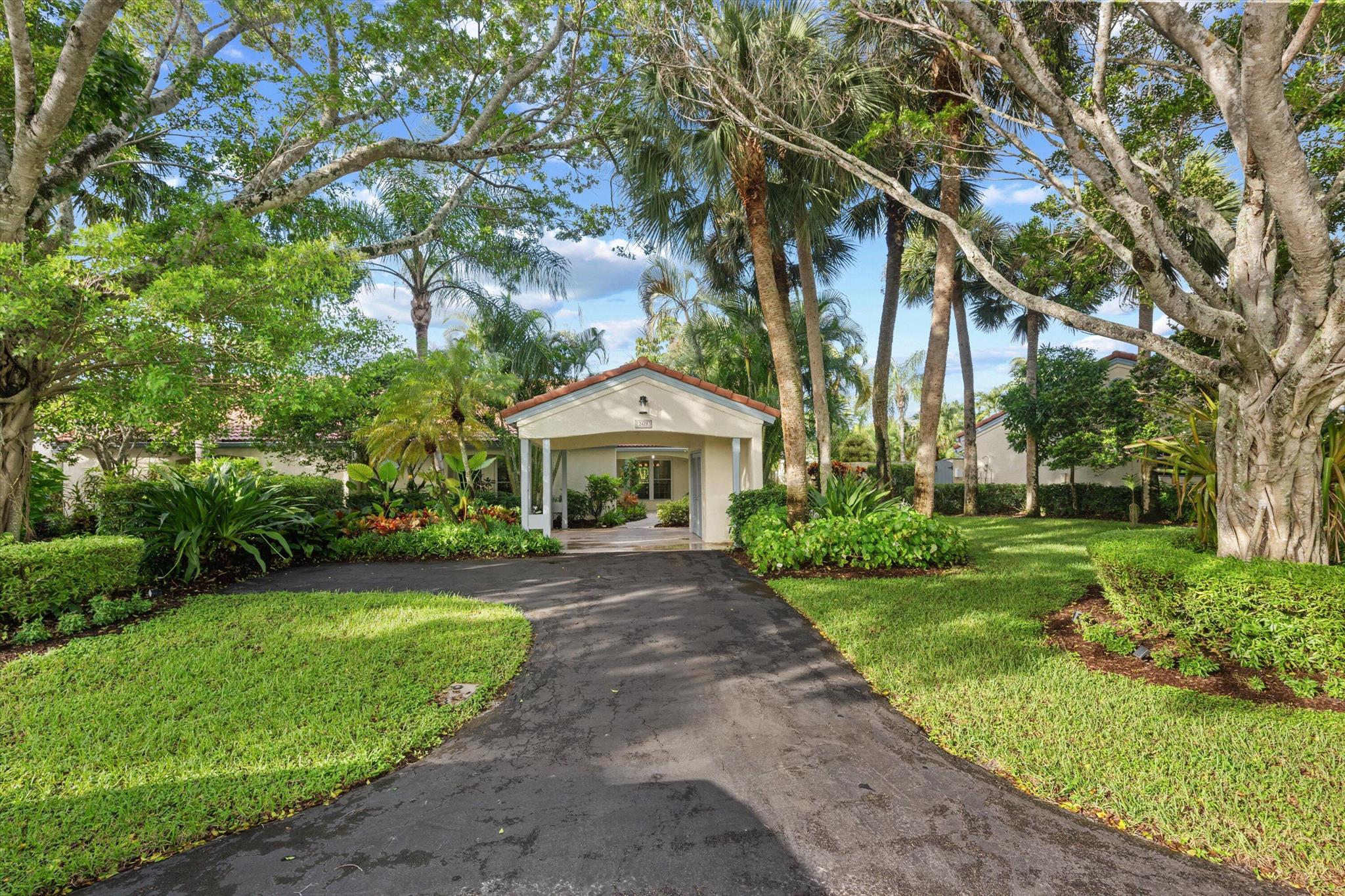 2425 Vista Del Prado Dr