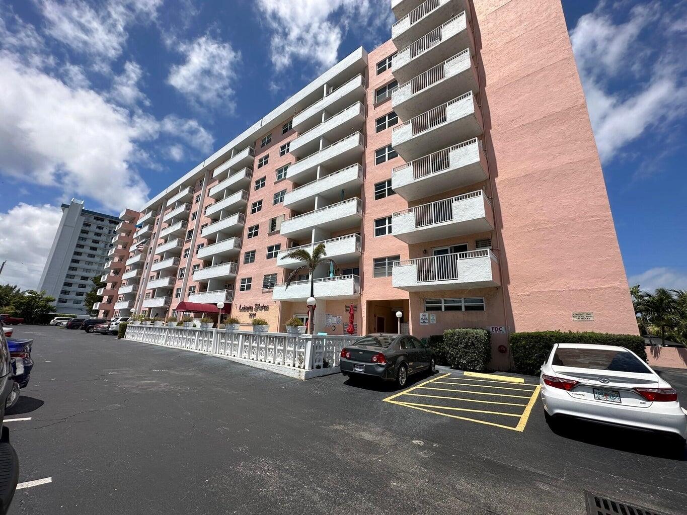 3201 NE 14th St Cswy #501