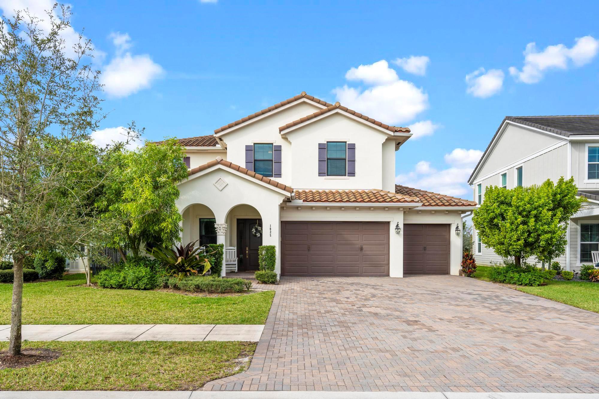 1025 Sterling Pine Pl Pl