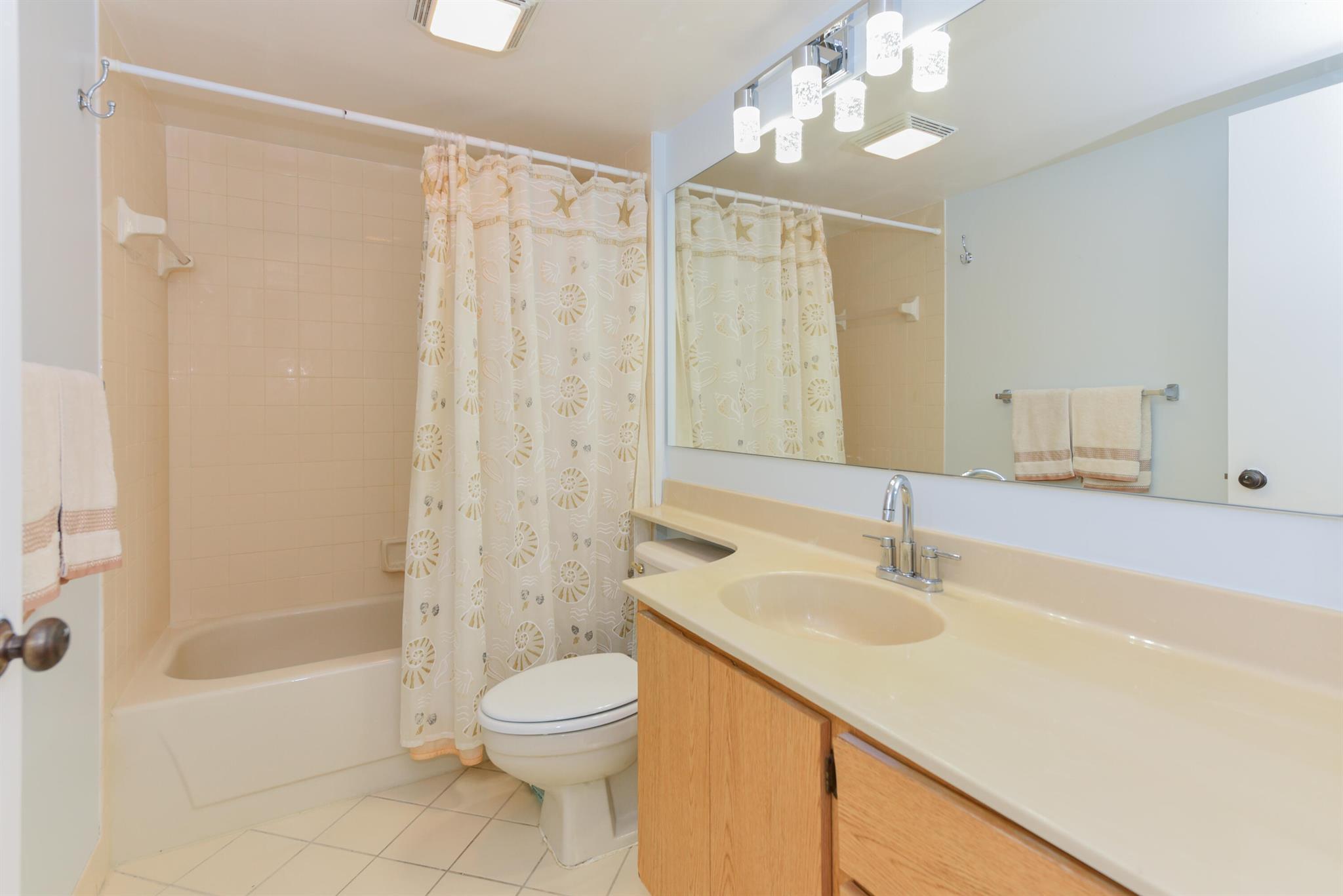 601 S Seas Dr #303 Jupiter, FL 33477