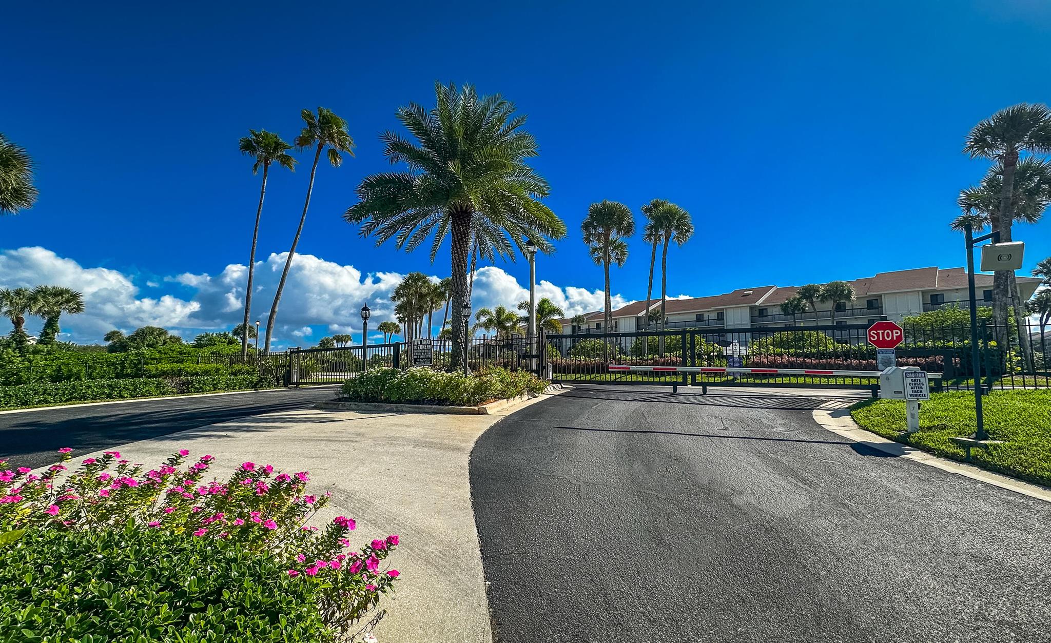 601 S Seas Dr #303 Jupiter, FL 33477