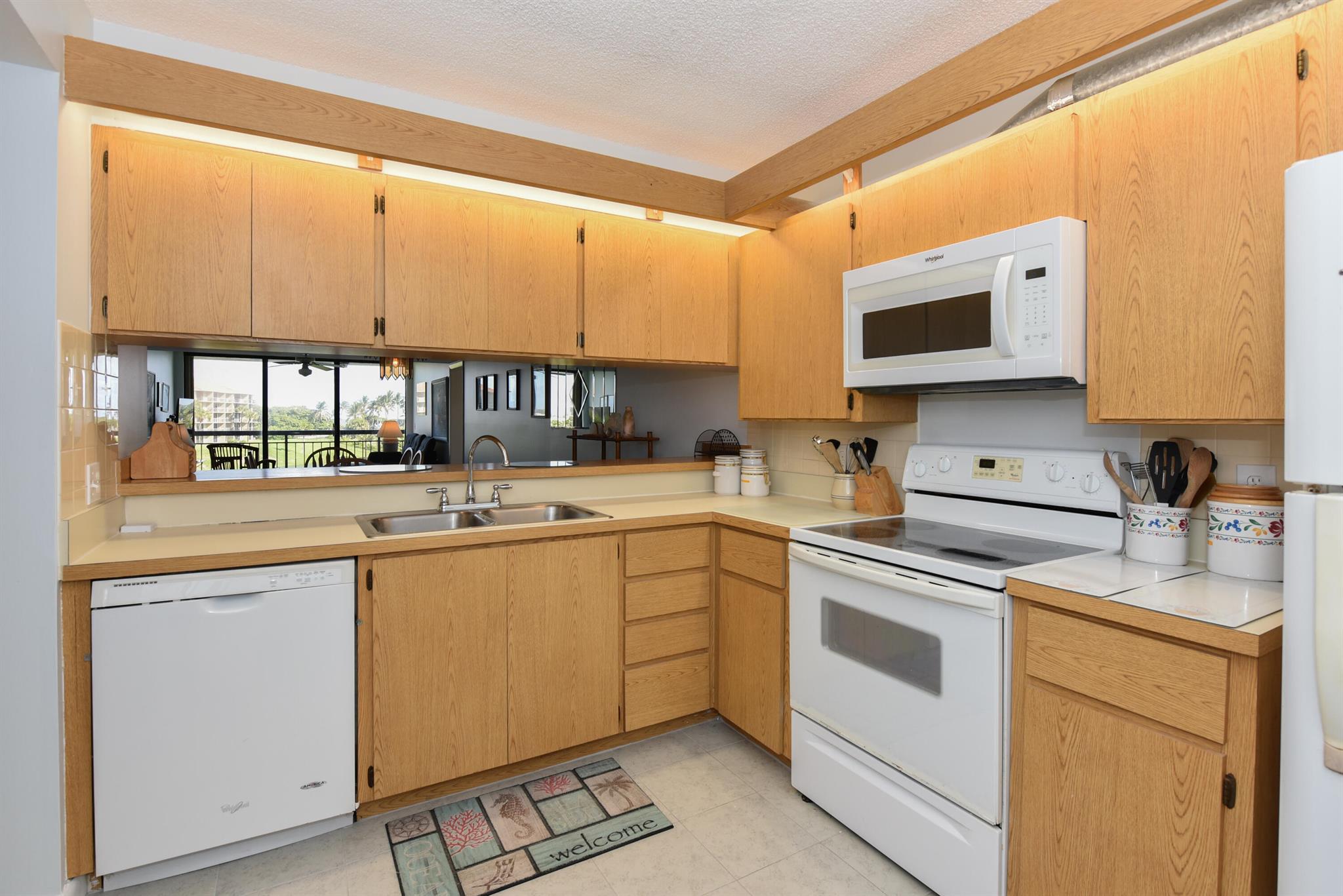 601 S Seas Dr #303 Jupiter, FL 33477