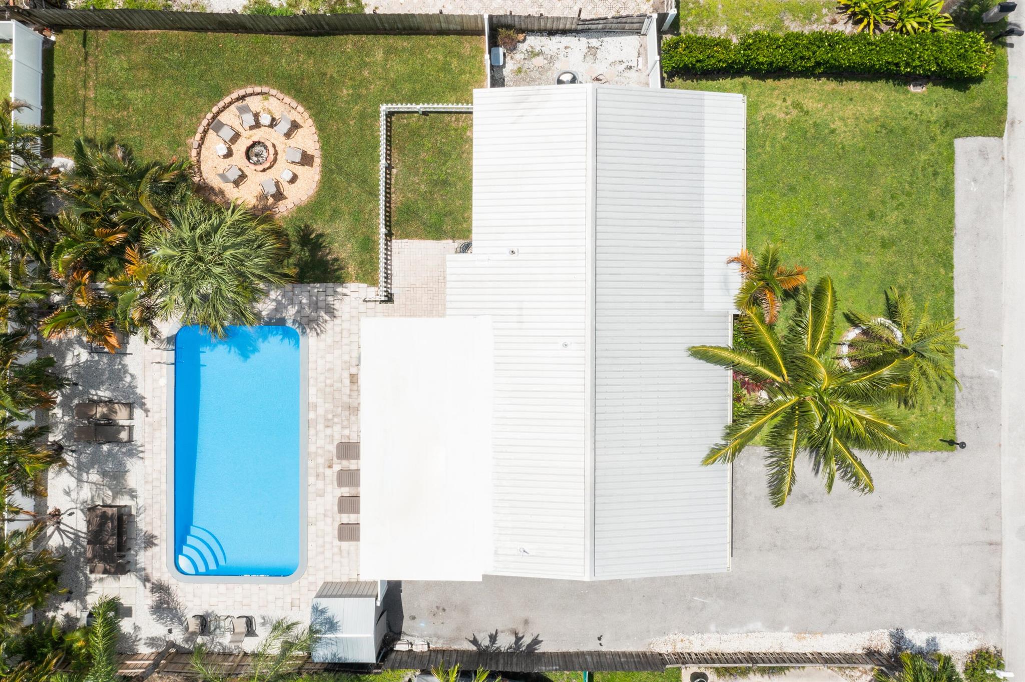 19165 SE Homewood Ave Tequesta, FL 33469