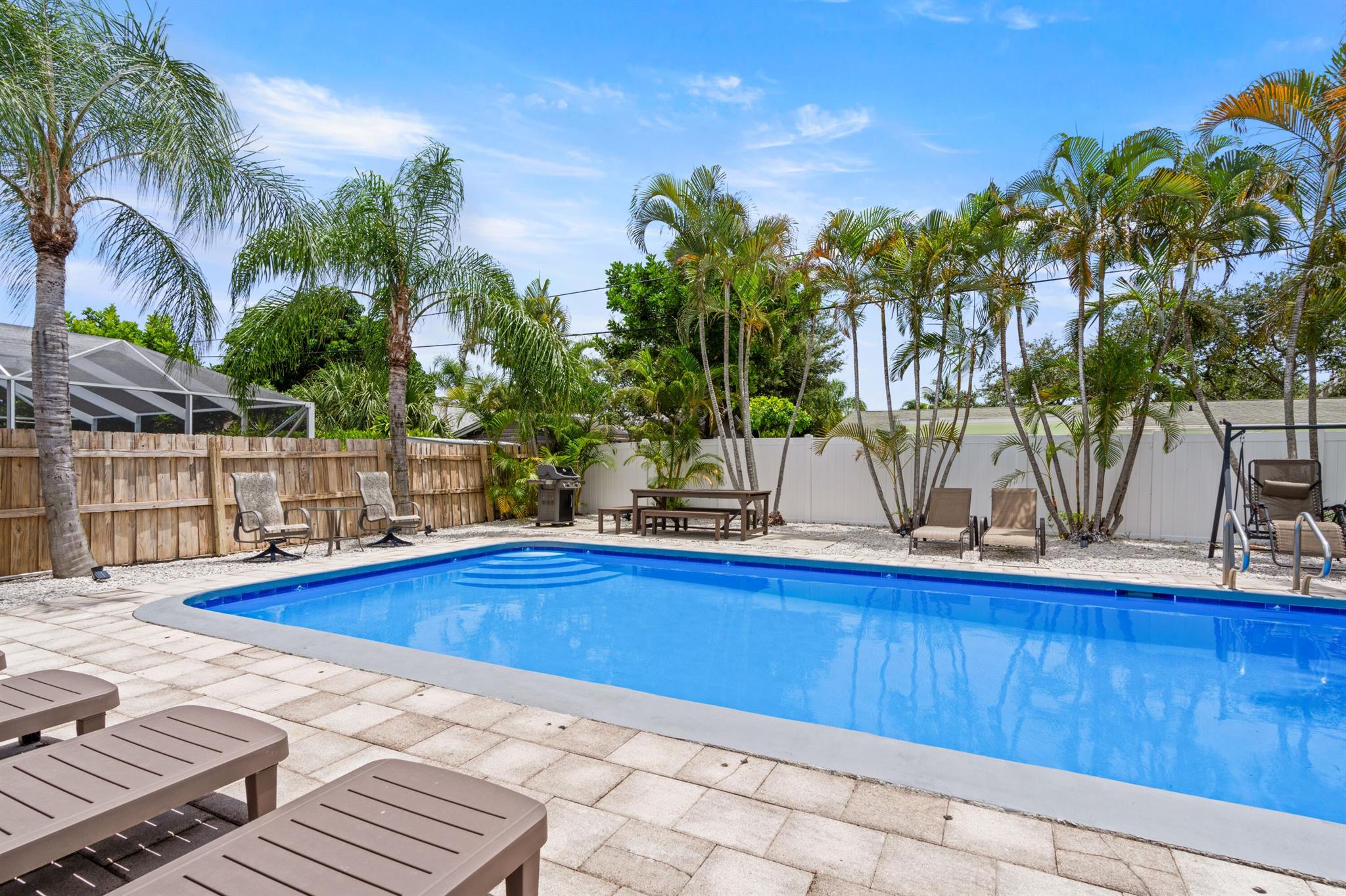 19165 SE Homewood Ave Tequesta, FL 33469