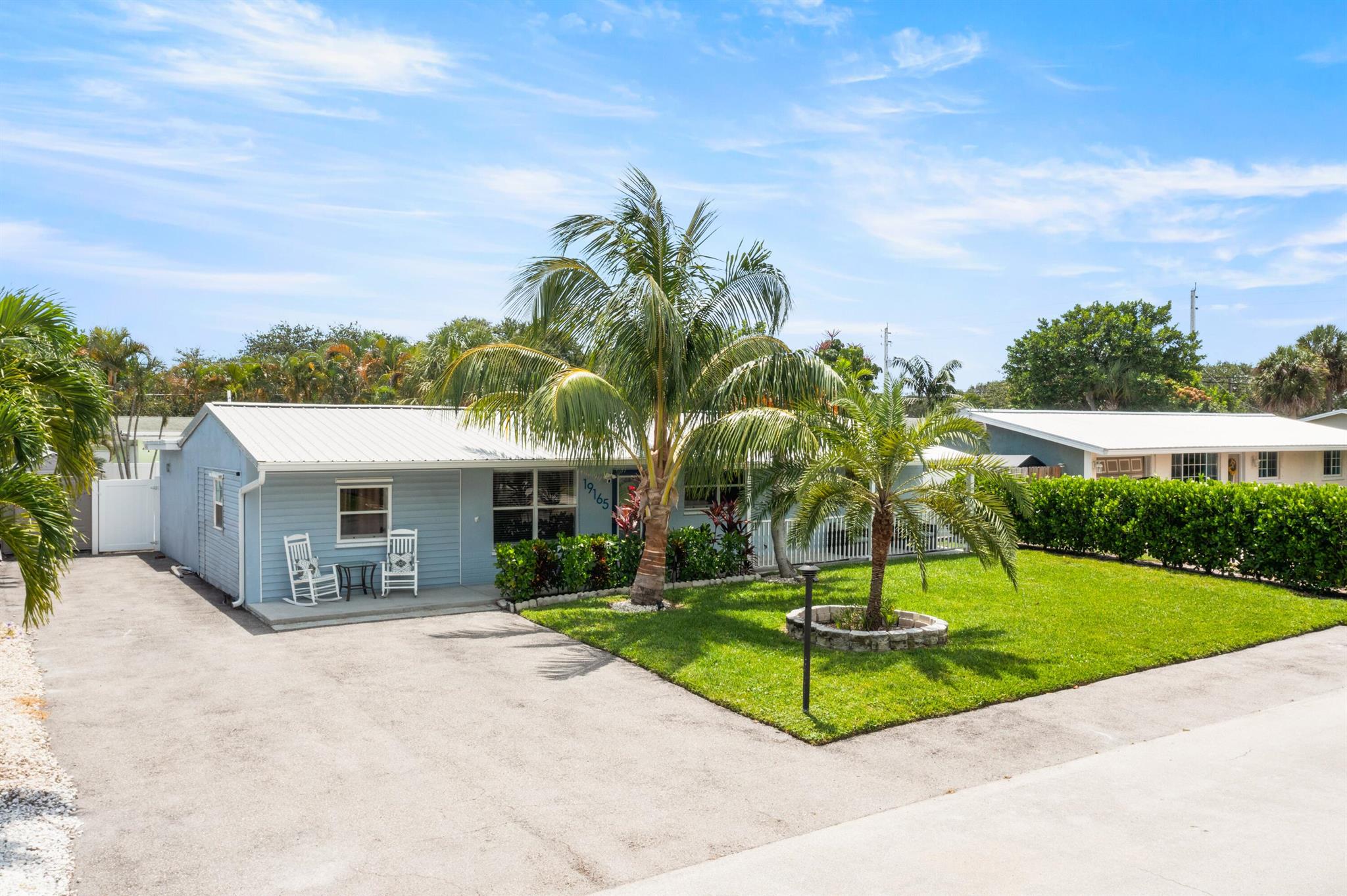 19165 SE Homewood Ave Tequesta, FL 33469